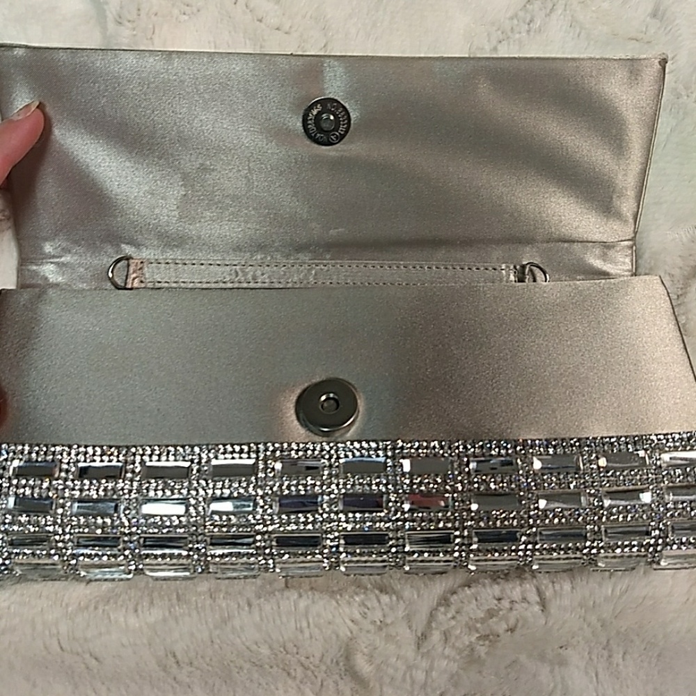 Bag - Picture 2 of 4